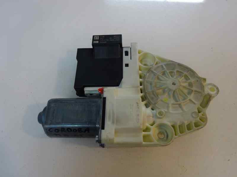 MOTOR ELEVALUNAS DELANTERO DERECHO SEAT CORDOBA 1.4 MT 100CV