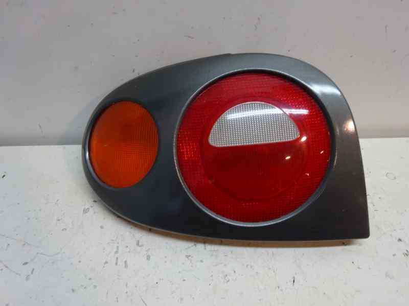 PILOTO TRASERO IZQUIERDO RENAULT MEGANE 1996 1.6 MT 90CV | 66KW