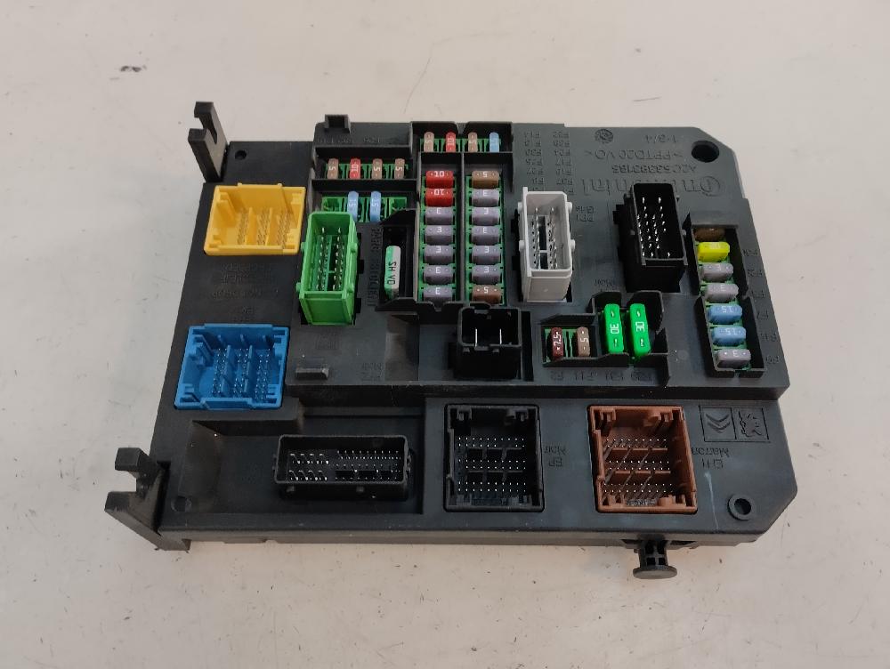 CAJA RELES FUSIBLES CITROEN C4 2018 1.2 MT 110CV | 81KW