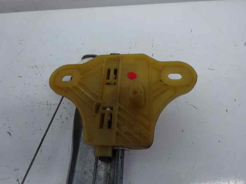 ELEVALUNAS TRASERO IZQUIERDO RENAULT CLIO 0.9 MT 90CV | 66KW