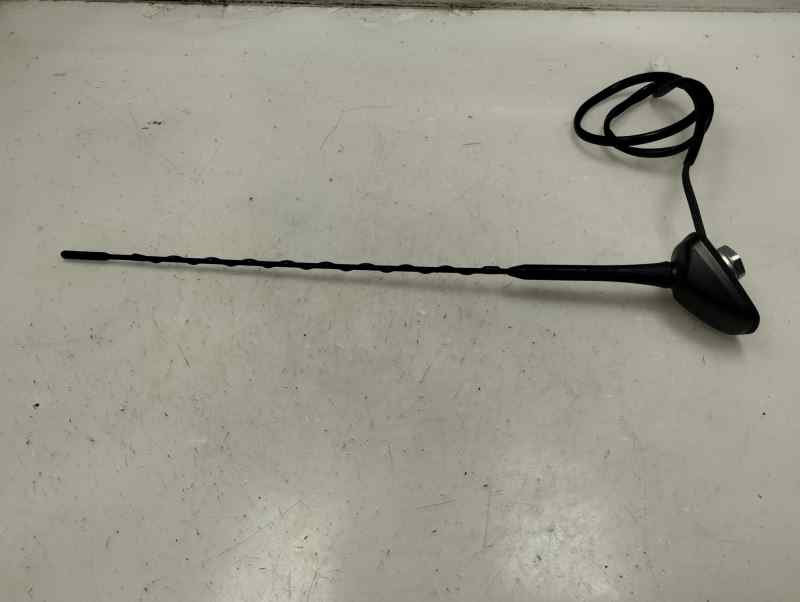 ANTENA TOYOTA YARIS 2020 1.0 MT 72CV | 53KW