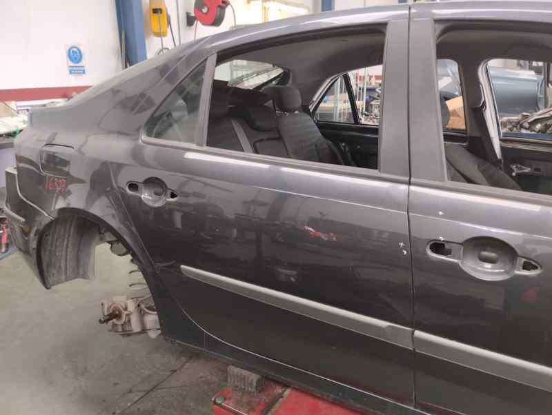 PUERTA TRASERA DERECHA RENAULT LAGUNA 1.9 DCI MT 130CV