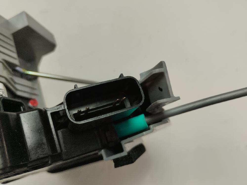 CERRADURA PUERTA TRASERA DERECHA HYUNDAI BAYON 1.2 MT 84CV | 62KW