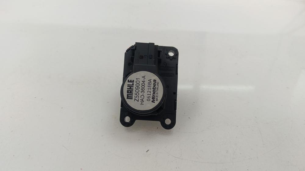 MOTOR APERTURA TRAMPILLAS CLIMATIZADOR CITROEN C4 CACTUS 1.2 MT 110CV | 81KW