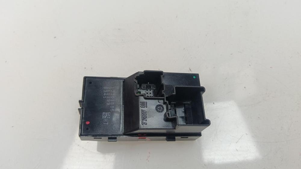 MANDO ELEVALUNAS DELANTERO DERECHO OPEL INSIGNIA 2.0 CDTI MT 130CV