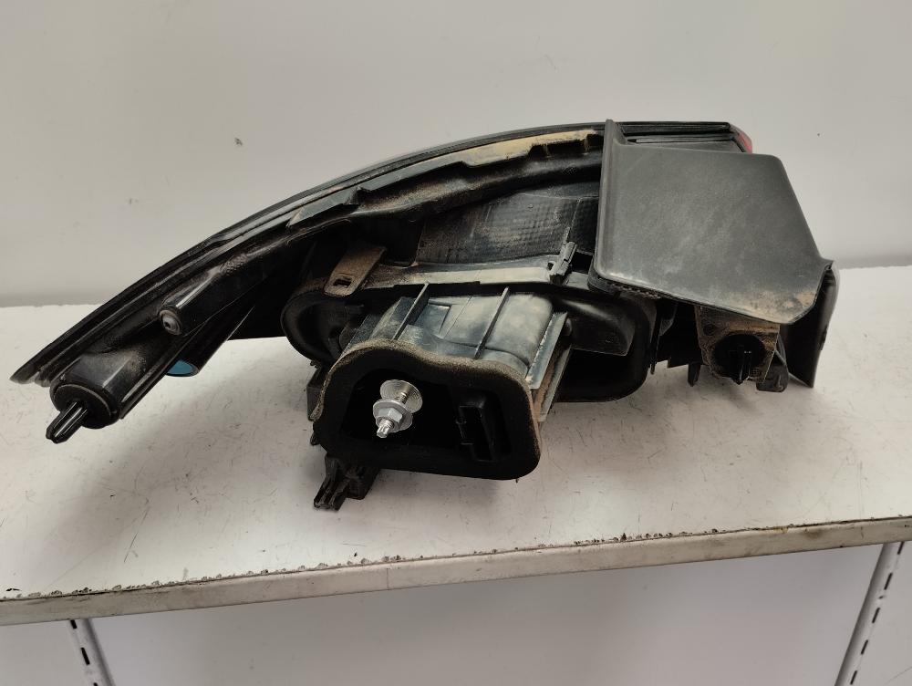 PILOTO TRASERO DERECHO OPEL CORSA 1.2 MT 100CV | 74KW