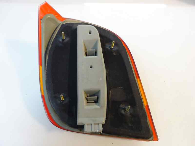 PILOTO TRASERO DERECHO FORD FIESTA 1996 1.1 MT 49CV | 36KW
