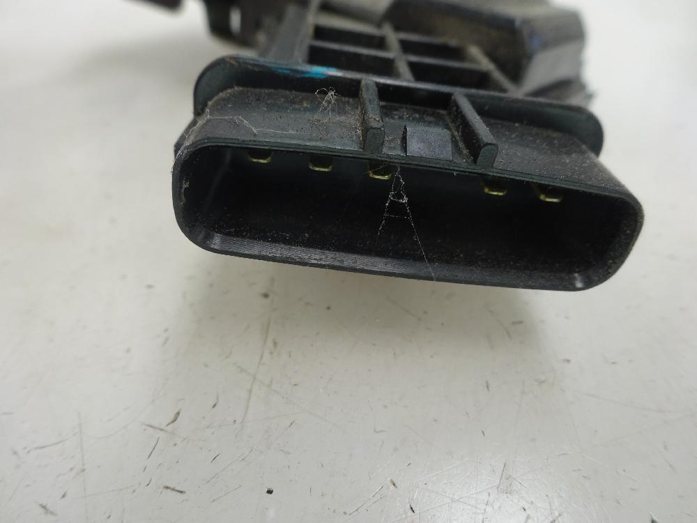CERRADURA PUERTA TRASERA IZQUIERDA KIA CARENS 2.0 CRDI MT 111CV