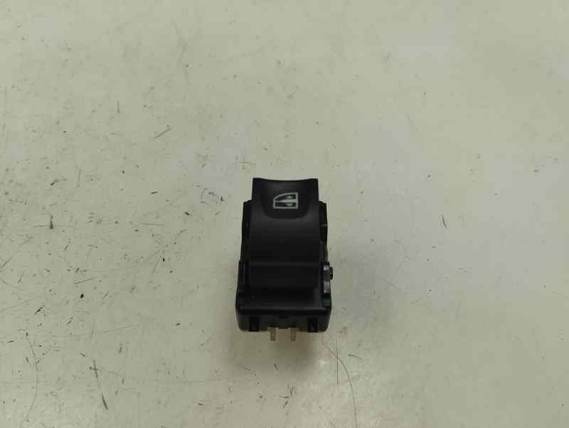 MANDO ELEVALUNAS TRASERO IZQUIERDO RENAULT CAPTUR 1.2 AMT 120CV | 85KW