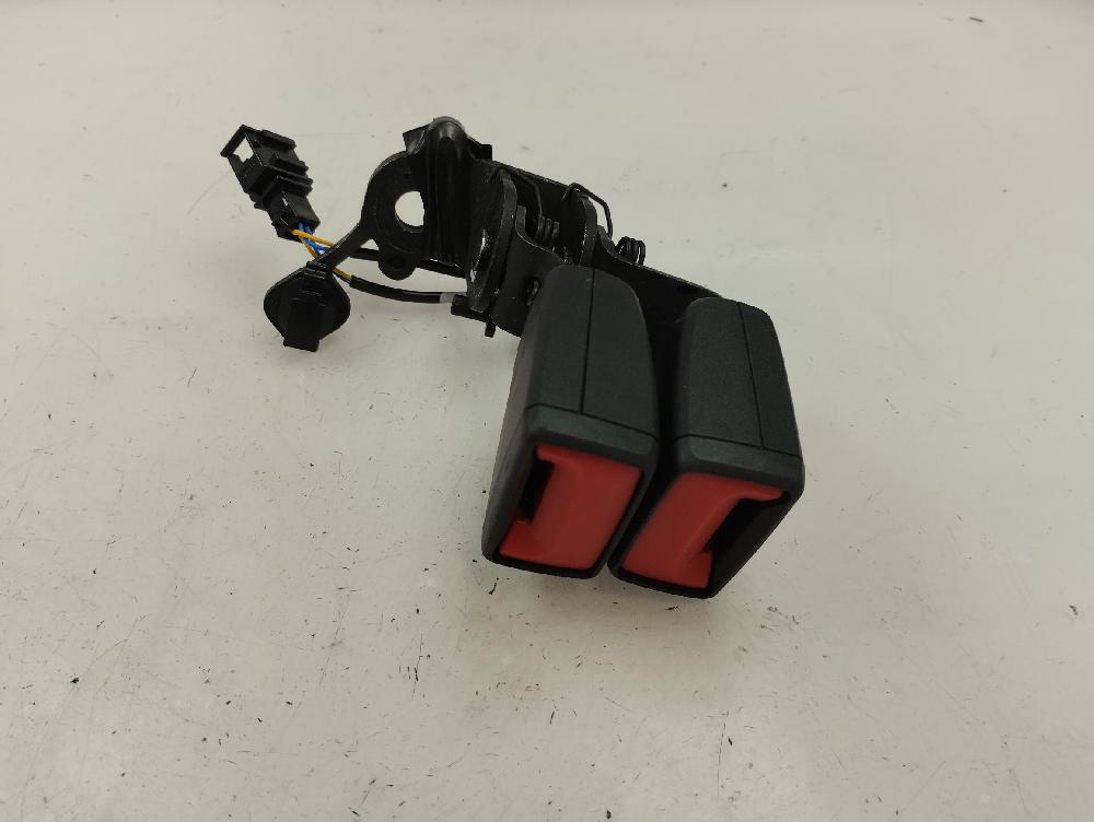 ANCLAJE CINTURON TRASERO IZQUIERDO SEAT LEON 1.5 130CV MT