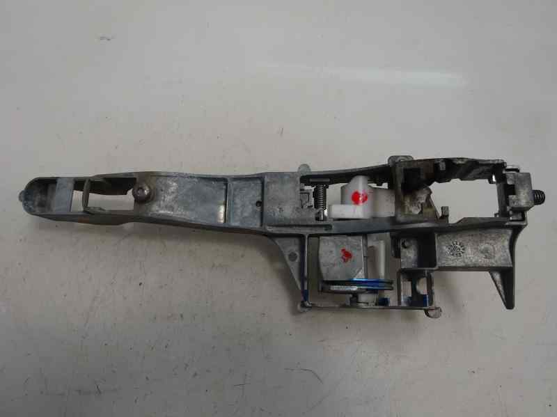 SOPORTE MANETA EXTERIOR DELANTERA DERECHA PEUGEOT 308 1.6 HDI MT 90CV