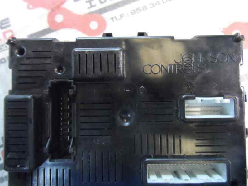CAJA RELES FUSIBLES RENAULT CLIO 1.5 DCI MT 68CV