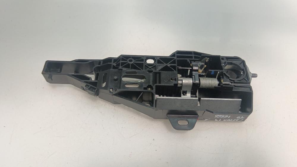 SOPORTE MANETA EXTERIOR DELANTERA DERECHA RENAULT CAPTUR 1.3 MT 130CV | 96KW