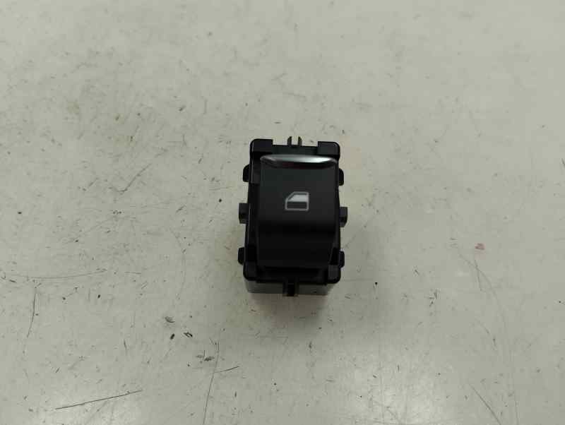 MANDO ELEVALUNAS DELANTERO DERECHO FORD FIESTA 1.0 ECOBOOST MT 100CV | 74KW