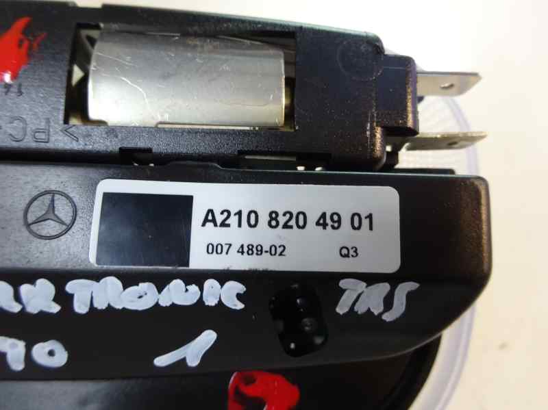 PANTALLA MULTIFUNCION MERCEDES BENZ CLASE CLC 2009 1.8 MT 143CV | 105KW
