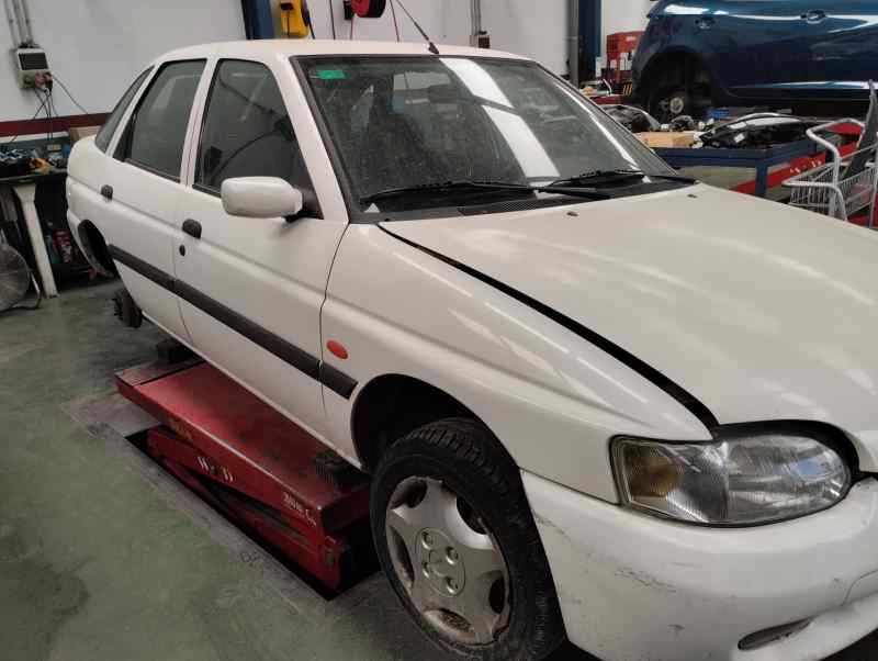 CERRADURA PUERTA TRASERA IZQUIERDA FORD ESCORT 1998 1.8 MT 90CV | 66KW