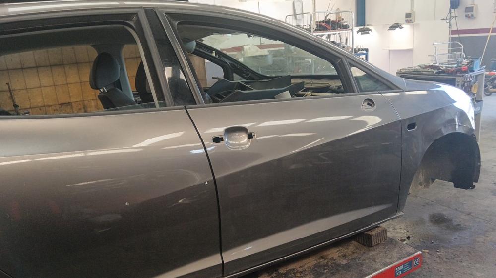 PUERTA DELANTERA DERECHA SEAT IBIZA 1.2 MT 90CV | 66KW