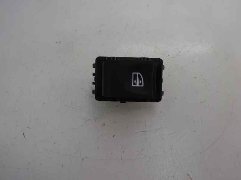 MANDO ELEVALUNAS TRASERO IZQUIERDO RENAULT SCENIC 1.5 DCI MT 106CV