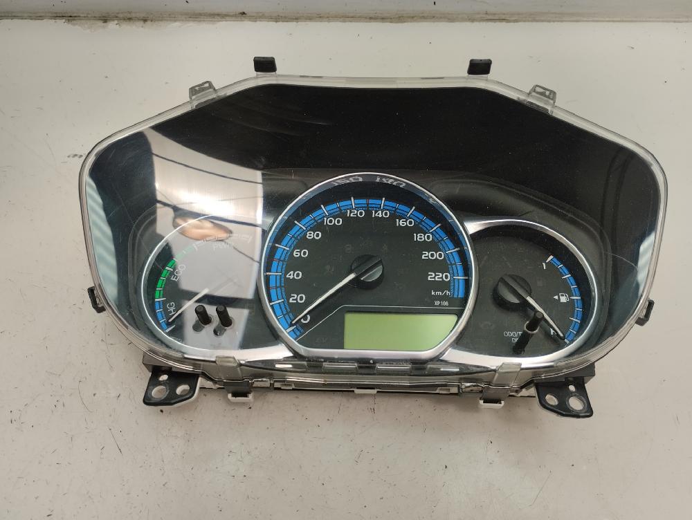 CUADRO INSTRUMENTOS TOYOTA YARIS 1.5 MT 106CV