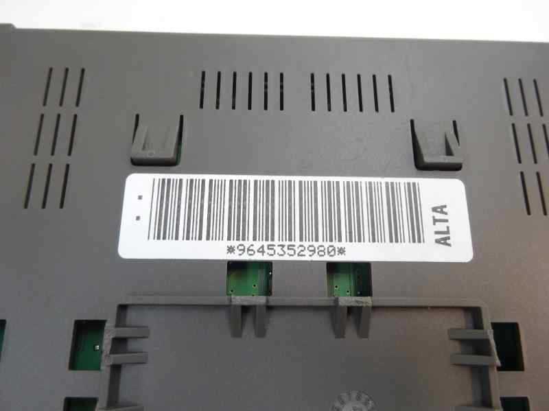 CAJA RELES FUSIBLES CITROEN C5 2001 2.0 HDI MT 109CV