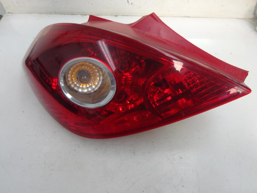 PILOTO TRASERO IZQUIERDO OPEL CORSA 1.3 CDTI MT 90CV
