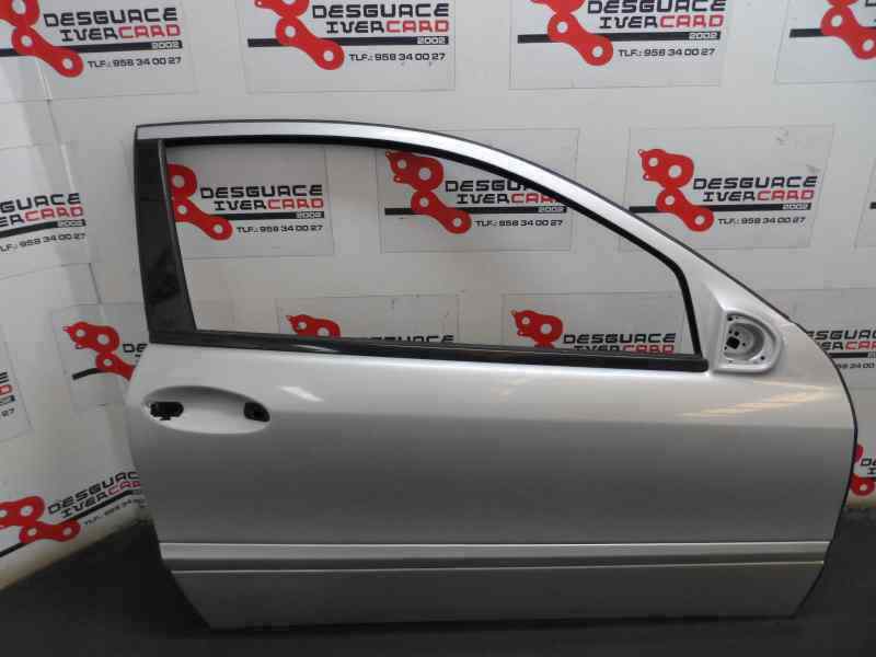 PUERTA DELANTERA DERECHA MERCEDES BENZ CLASE C 2.2 MT 143CV | 105KW