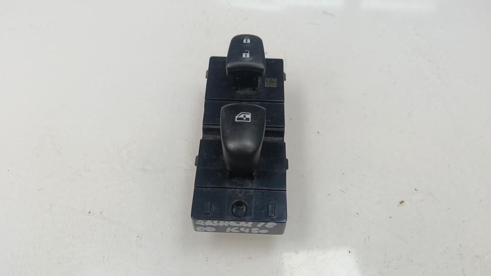 MANDO ELEVALUNAS DELANTERO DERECHO NISSAN QASHQAI 1.3 MT 140CV