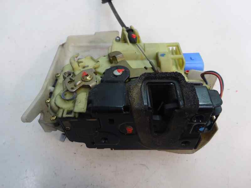 CERRADURA PUERTA DELANTERA IZQUIERDA VOLKSWAGEN POLO 2006 1.4 TD MT 70CV | 51KW