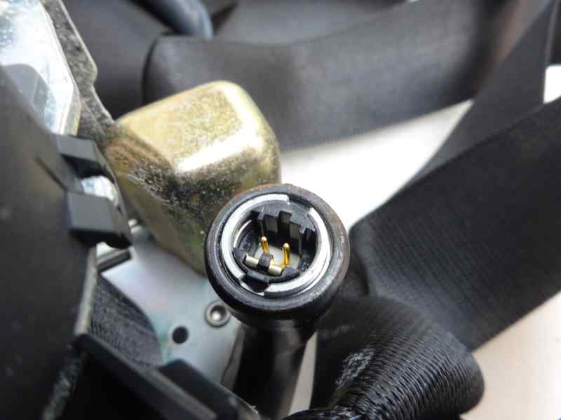CINTURON SEGURIDAD DELANTERO DERECHO MITSUBISHI COLT 1.5 MT 95CV | 70KW