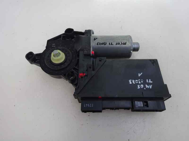 MOTOR ELEVALUNAS TRASERO IZQUIERDO AUDI A4 2.0 TDI MT 140CV | 103KW