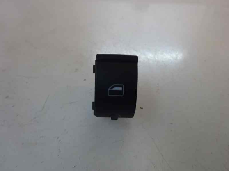 MANDO ELEVALUNAS TRASERO IZQUIERDO AUDI A4 2.0 TDI MT QUATTRO 140CV