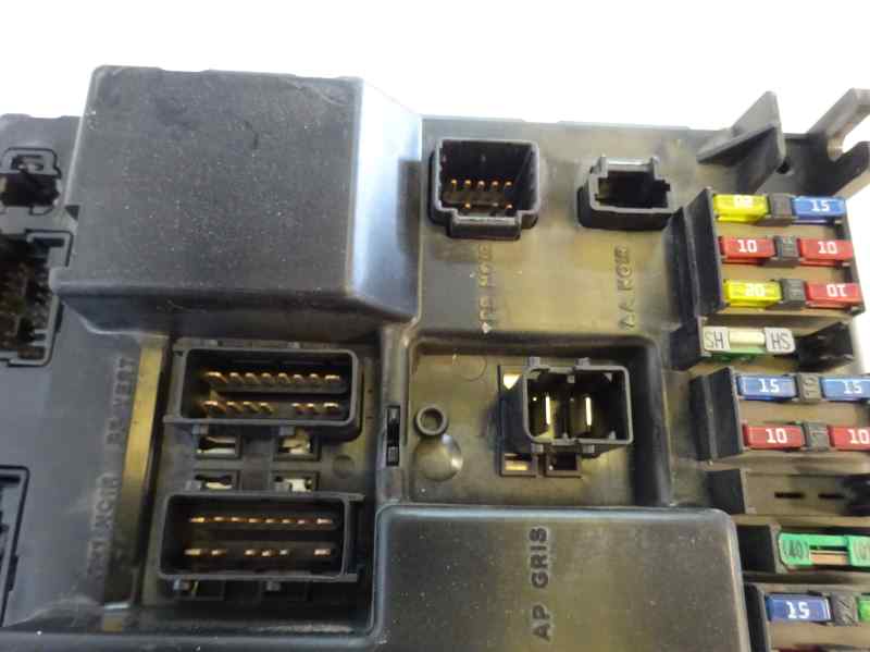 CAJA RELES FUSIBLES PEUGEOT 307 2.0 HDI MT 90CV