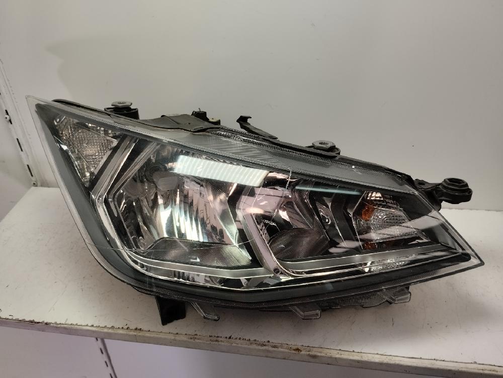 FARO DERECHO SEAT IBIZA 2019 1.0 TSI MT 95CV
