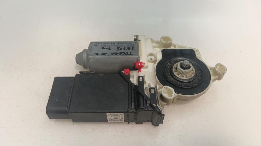 MOTOR ELEVALUNAS DELANTERO DERECHO SEAT TOLEDO 1.9 TD MT 110CV