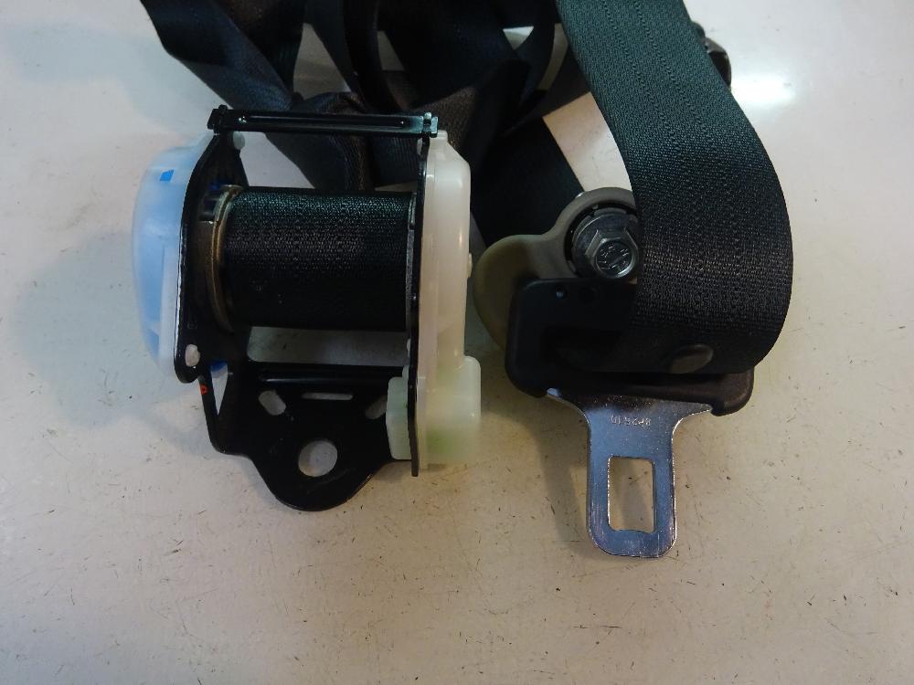 CINTURON SEGURIDAD TRASERO IZQUIERDO NISSAN MICRA 1.2 MT 80CV