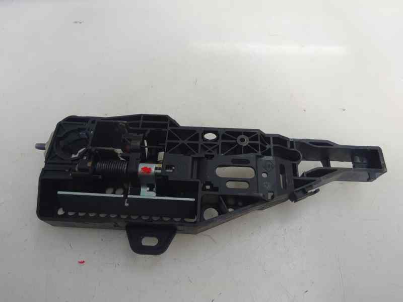 SOPORTE MANETA EXTERIOR DELANTERA IZQUIERDA RENAULT CLIO 2015 1.5 DCI MT 90CV
