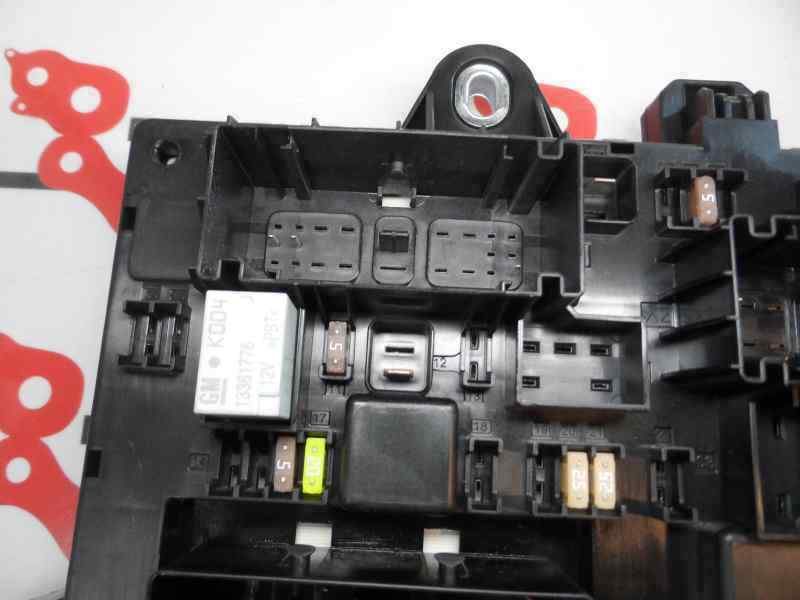 CAJA RELES FUSIBLES OPEL ASTRA 2.0 CDTI MT 165CV