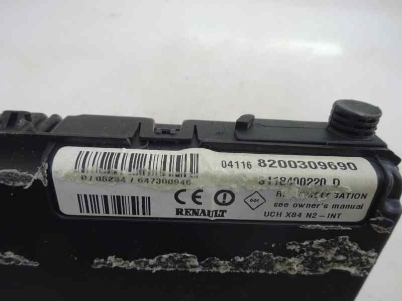 CAJA RELES FUSIBLES RENAULT MEGANE 1.5 DCI MT 101CV
