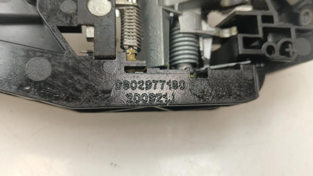 SOPORTE MANETA EXTERIOR PUERTA TRASERA DERECHA PEUGEOT 208 1.5 MT 102CV | 75KW