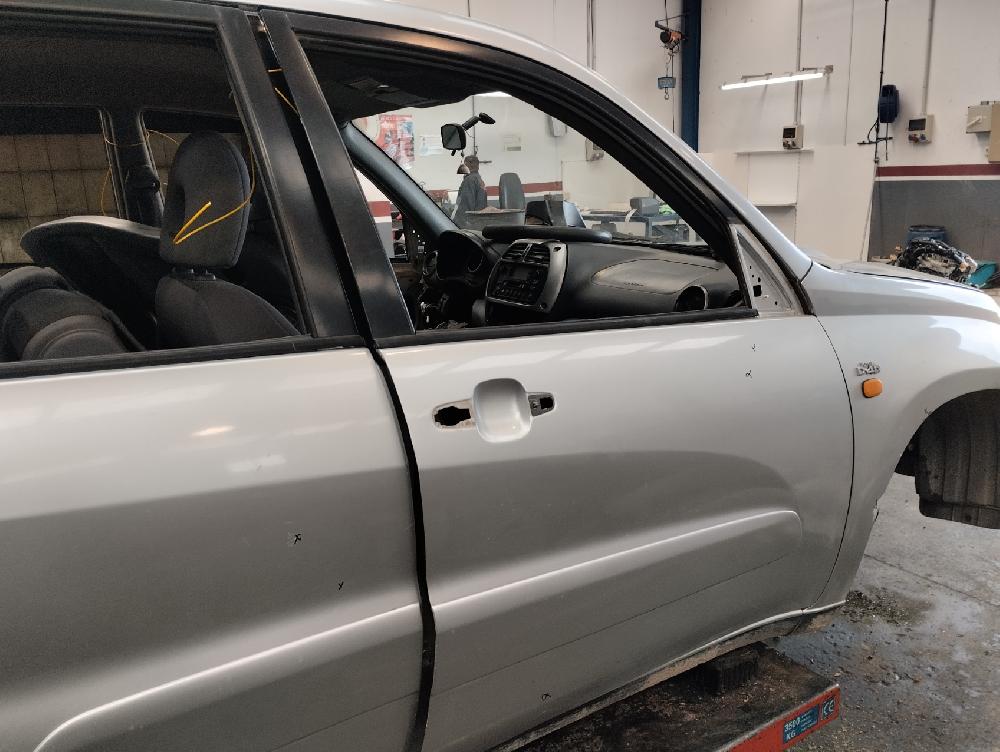 PUERTA DELANTERA DERECHA TOYOTA RAV4 2.0 MT 4WD 116CV | 85KW