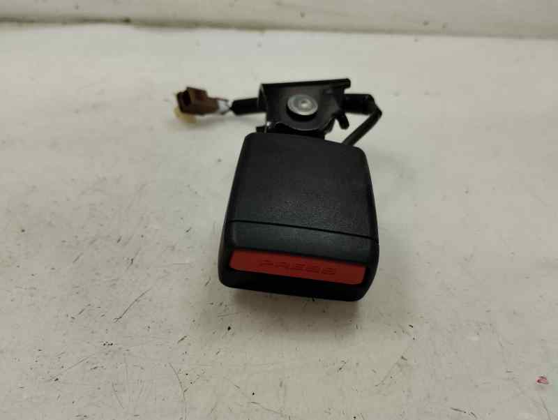 ANCLAJE CINTURON TRASERO IZQUIERDO HYUNDAI BAYON 1.2 MT 84CV | 62KW