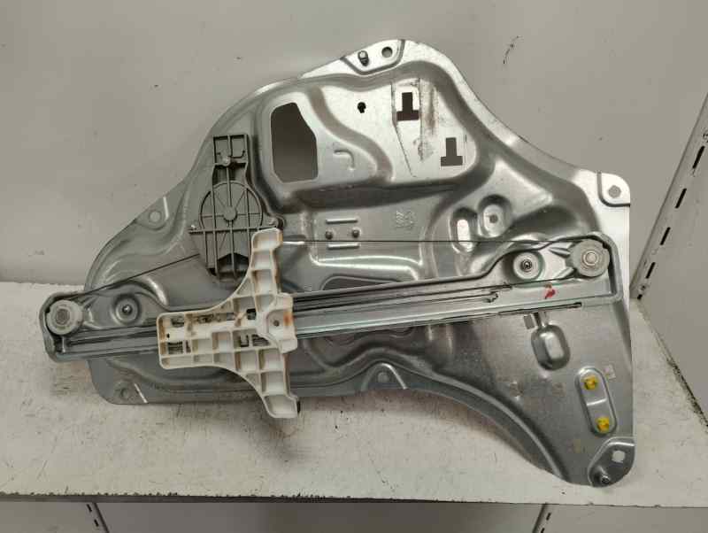 ELEVALUNAS TRASERO DERECHO HYUNDAI IX35 2.0 CRDI MT 4WD 136CV