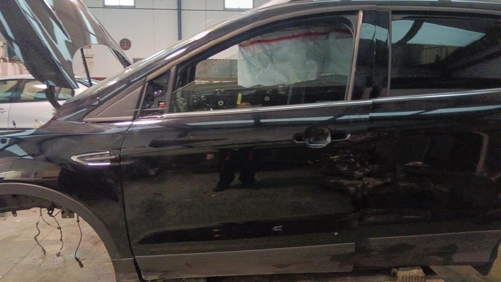 PUERTA DELANTERA IZQUIERDA FORD KUGA 1.5 MT 120CV