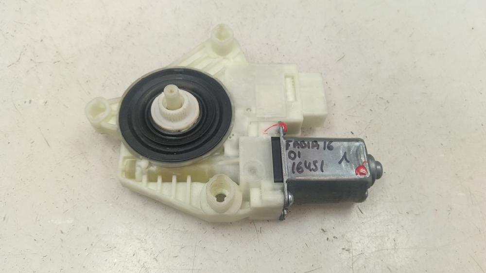 MOTOR ELEVALUNAS DELANTERO IZQUIERDO SKODA FABIA 1.4 MT 90CV | 66KW