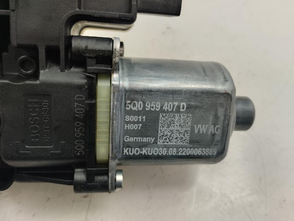 MOTOR ELEVALUNAS TRASERO IZQUIERDO SKODA FABIA 1.0 TSI MT 95CV