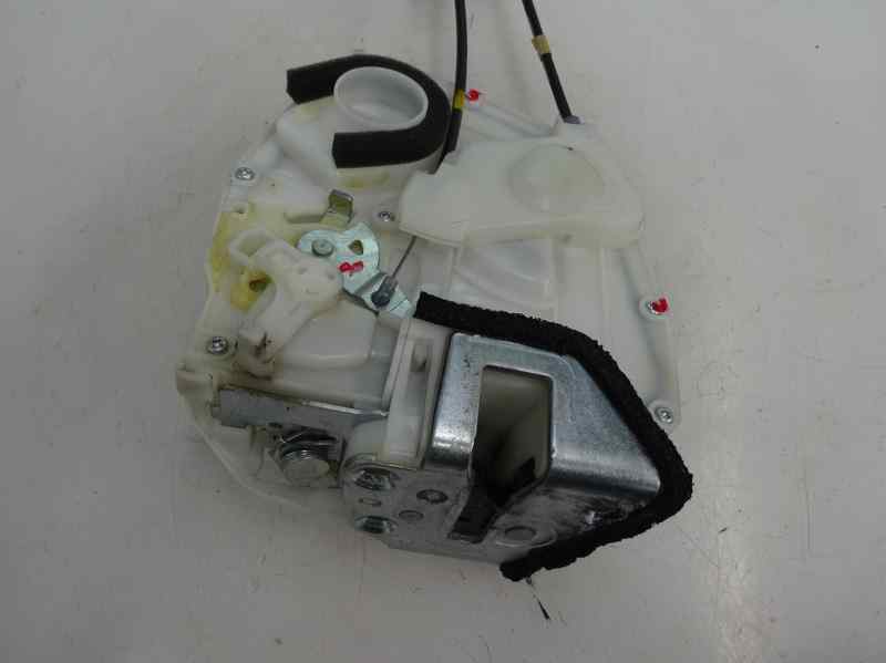 CERRADURA PUERTA TRASERA DERECHA SUZUKI SWIFT 1.3 MT 67CV
