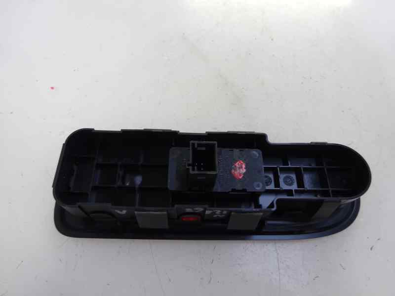 MANDO ELEVALUNAS DELANTERO DERECHO PEUGEOT 308 1.6 HDI MT 112CV