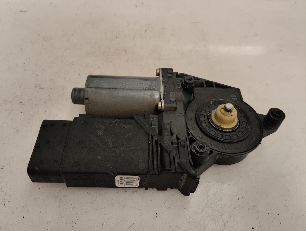 MOTOR ELEVALUNAS DELANTERO DERECHO VOLKSWAGEN PASSAT 1.9 TDI 6MT 130CV
