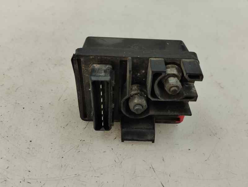 CAJA PRECALENTAMIENTO CITROEN SAXO 1.5 MT D 57CV