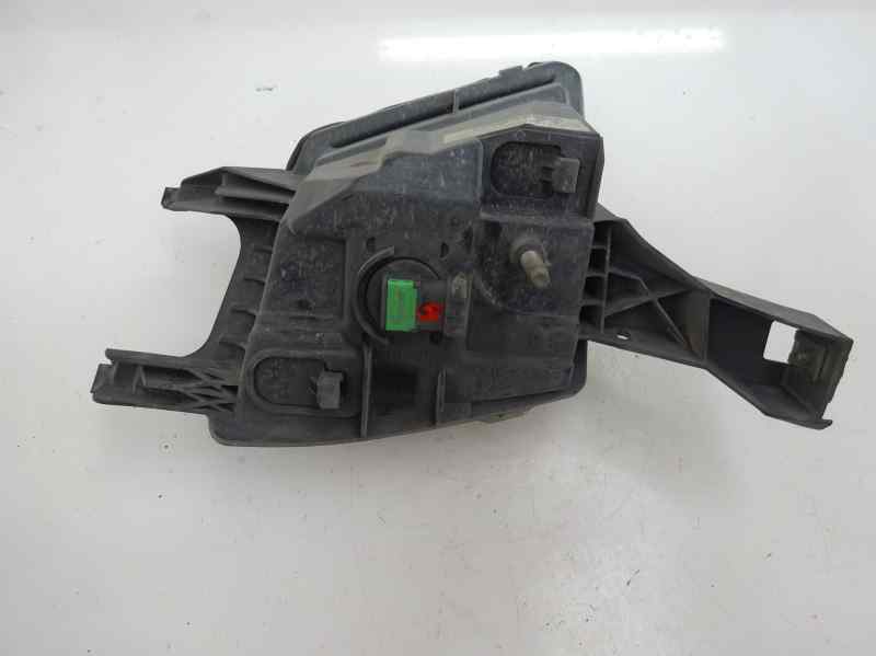 FARO ANTINIEBLA IZQUIERDO PEUGEOT 407 2.0 HDI MT 136CV